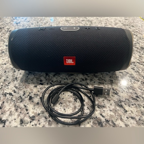Jbl charge 4 - Picture 1 of 4